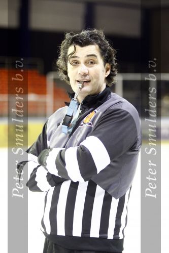 Amsterdam 21 maart 2009
RTL ewn SBS 6 ijshockeyen tegen elkaar op de Jaap Eden baan. Ron Berteling
Peter Smulders bv