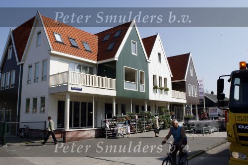 Landsmeer 24 april 2009
Het nieuwe huis van Ron Boshardt waar hij met zijn nieuwe vriendin Emilie woont.
Peter Smulders bv