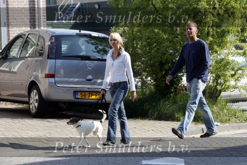 Landsmeer 25 april 2009
Ron Boszhard met zijn nieuwe vriendin Emilie Rozenga in Landsmeer.
Peter Smulders bv