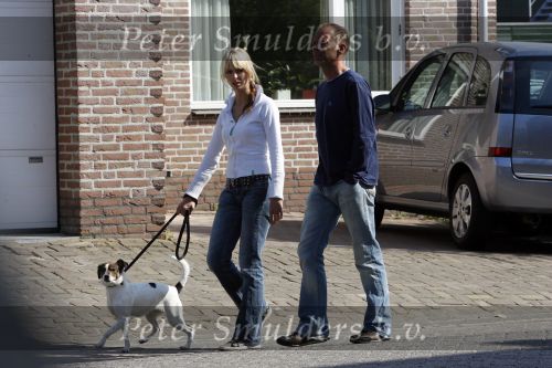 Landsmeer 25 april 2009
Ron Boszhard met zijn nieuwe vriendin Emilie Rozenga in Landsmeer.
Peter Smulders bv