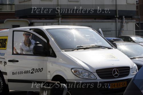 Landsmeer 25 april 2009
Ron Boszhard met zijn nieuwe vriendin Emilie Rozenga in Landsmeer.
Peter Smulders bv