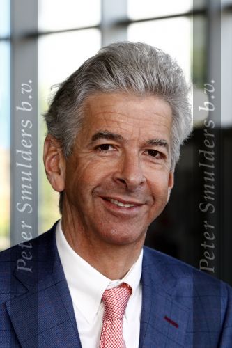 Amsterdam 13 mei 2009
Ronald Plasters bij kunst beurs in de Rai.
Peter Smulders bv