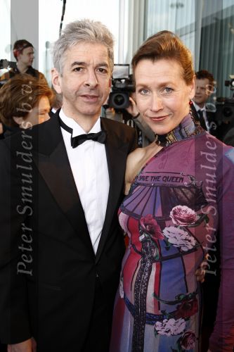 Rotterdam 20 april 2008
Premiere les Miserables  in het nieuwe Luxor theater. Ronald Plasterk met vrouw
Peter Smulders bv