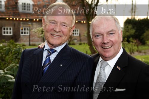 Heeswijk Nuenen en Den Bosch 10 april 2009
Trouwen John de Bever en Kees Stevens. Ronnie Tober en jan Jochems
Peter Smulders bv