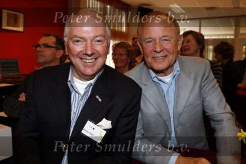 Apeldoorrn 13 maart 2008
Prinses Laurentien tijdens voorlees marathon in Apeldoorn. Ronnie Tober en Jan Jochems
Peter Smulders bv