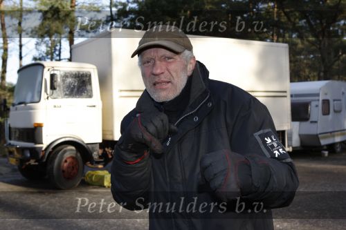 Swalmen, 25 Januari 209 Oud bokser Rudi Lubbers bij zijn caravan
Foto Peter Smulders BV