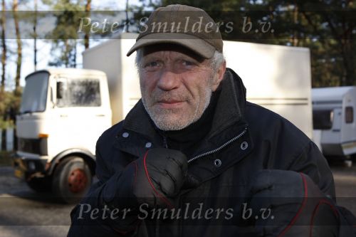 Swalmen, 25 Januari 209 Oud bokser Rudi Lubbers bij zijn caravan
Foto Peter Smulders BV
