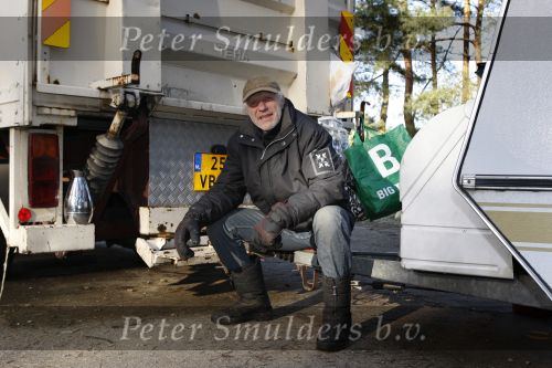 Swalmen, 25 Januari 209 Oud bokser Rudi Lubbers bij zijn caravan
Foto Peter Smulders BV
