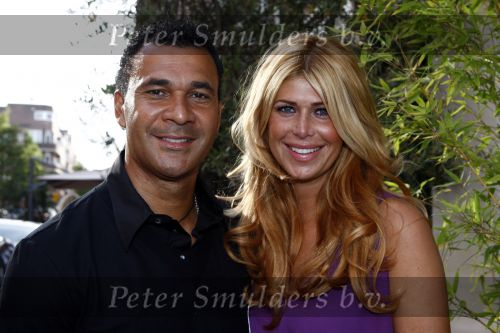 Amsterdam 26 juni 2008
Feestje voor Estelle Gullit haar 30e verjaardag in en pluche. Ruud Gullit was speciaal even over gekomen voor haar verjaardag.