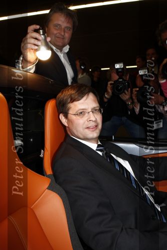 Amsterdam 31 maart 2009
Jan Peter Balkenende tijdens de openingsavond van de auto Rai. Met Ruud Koornstra
Peter Smulders bv