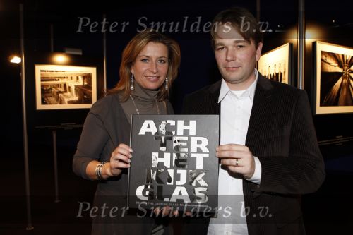 Hilversum 13 december 2007
Presentatie boek en opening expositie van Sacha de Boer en Stefan Heijendael in beeld en geluid op het mediapark.
