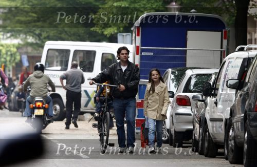 Amsterdam 27 mei 2008
Sander v d Laar met zijn zoontje Vince en India de dochtyer van Irene v d Laar op de fiets.