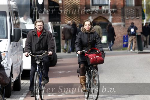 Amsterdam 19 april 2008
Sanne Wallis de Vries met man op de fiets in amsterdam.
Peter Smulders bv