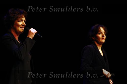Amsterdam 30 maart 2009
Hommage aan Jenny Arean in de meervaart met verschillende artiesten.
Marc Marie Huijbregts en Loes Luca presenteren het programma. Sanne Wallis de Vries
Peter Smulders bv