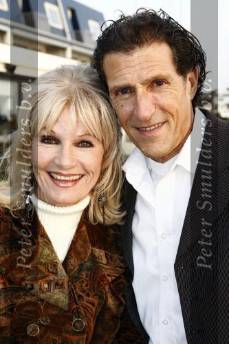 Loosdrecht 29 januari 2009
Presentatie dvd Ria Valk in Golden tulip hotel. Saskia en Serge
Peter Smulders bv