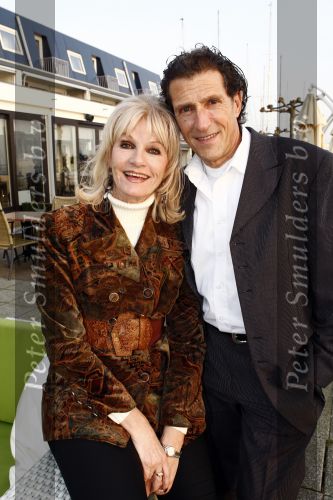 Loosdrecht 29 januari 2009
Presentatie dvd Ria Valk in Golden tulip hotel. Saskia en Serge
Peter Smulders bv