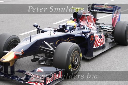 Barcelona 11 maart 2009
Test dag voor de formule 1 teams op het circuit van Barcelona. Sebastian Buemi in een Red Bull Torro Rosso
Peter Smulders bv