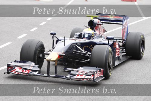 Barcelona 11 maart 2009
Test dag voor de formule 1 teams op het circuit van Barcelona. Sebastian Buemi in een Red Bull Torro Rosso
Peter Smulders bv