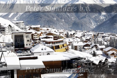 Serfaus 18 februari 2009
Caroline Tensen en haar vriend Peter Gallas op skivakantie,
Peter Smulders bv