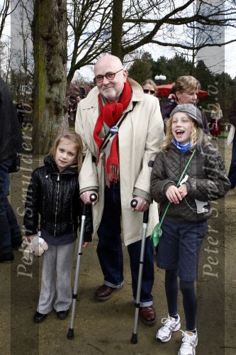 Kaatsheuvel 29 maart 2009
15 jarig bestaan van Princess in de efteling. Serge Henri Valcke op krukken
Peter Smulders bv