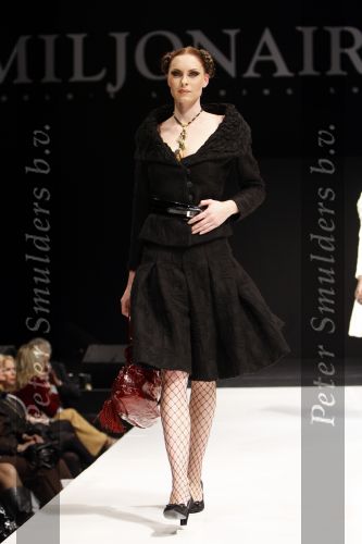 Amsterdam 7 december 2007
Modeshow Sheila de Vries op de Miljonairsfair met Anouk v Nes en Micky Hoogendijk.