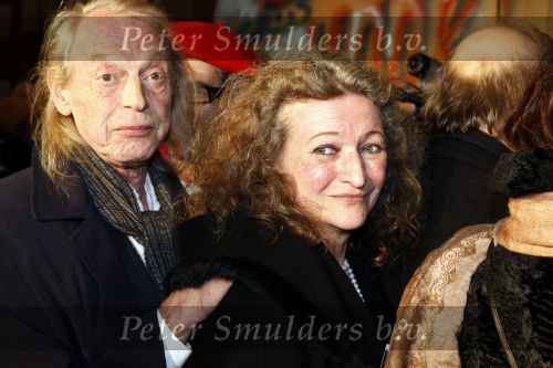 Amsterdam 11 maart 2008
Het boekenbal in de stadsschouwburg van Amsterdam. Simon Vinkenoog met vrouw
Peter Smulders bv