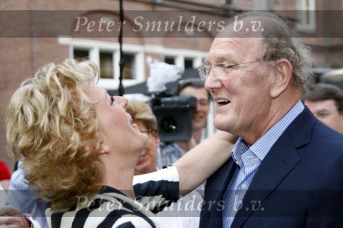 Amsterdam 12 mei 2008
Surprise party voor de 50e verjaardag van simone Kleinsma in hotel arena. Simone Guus Verstraete Joop en Janine v d Ende en Erwin v Lambaart
Peter Smulders bv