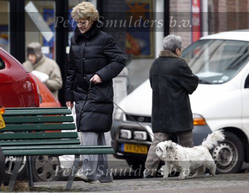 Amsterdam 14 januari 2009
Simone Kleinsma met Guus Verstraete en hond op de cornelis schuytstraat.
Peter Smulders bv