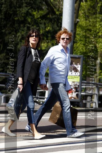 Amsterdam 22 april 2009
Simply Red samen met zijn vriendin Gabriella Wesberry op de pc hooftstraat.
Peter Smulders bv