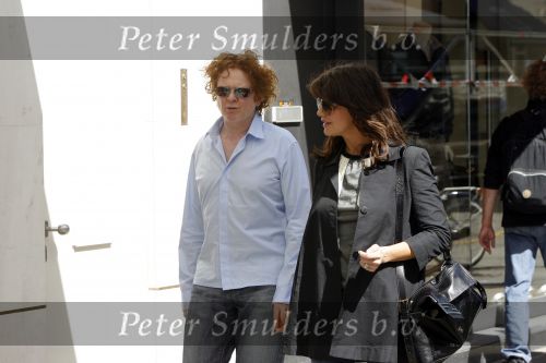 Amsterdam 22 april 2009
Simply Red samen met zijn vriendin Gabriella Wesberry op de pc hooftstraat.
Peter Smulders bv