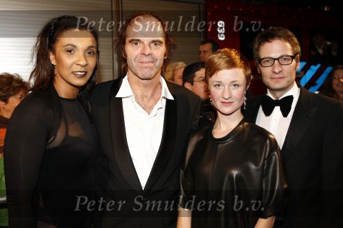 Amsterdam 11 februari 2008
Premiere Alibi in Tuschinski. Sophia Wezer met  ....
Peter Smulders bv