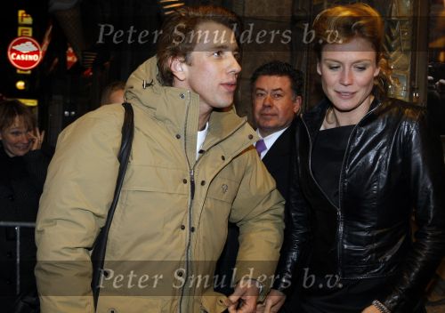 Amsterdam 22 januari 2009
Premiere Valkyrie in Tuschinski. Sophie Hilbrand en en Waldemar Torenstra
Peter Smulders bv
