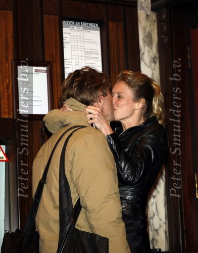 Amsterdam 22 januari 2009
Premiere Valkyrie in Tuschinski. Sophie Hilbrand en en Waldemar Torenstra
Peter Smulders bv