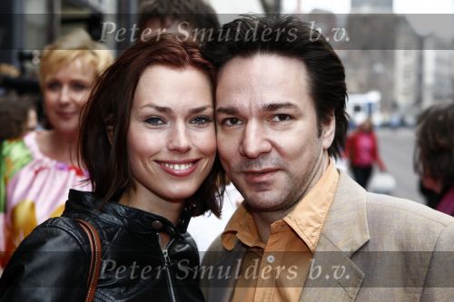 Amsterdam 4 april 2009
Premiere Limo in Tuschinski. Spiros met zijn vriendin
Peter Smulders bv