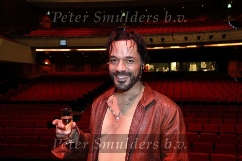 Rotterdam 16 december 2007
Premiere Evita in het nieuwe Luxor met oa Stanley Burleson Brigitte Heitzer en Roberto de Groot.