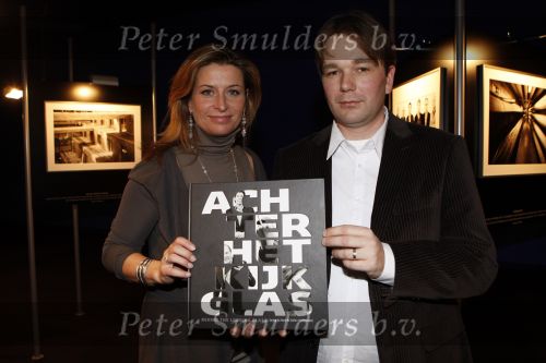 Hilversum 13 december 2007
Presentatie boek en opening expositie van Sacha de Boer en Stefan Heijendael in beeld en geluid op het mediapark.