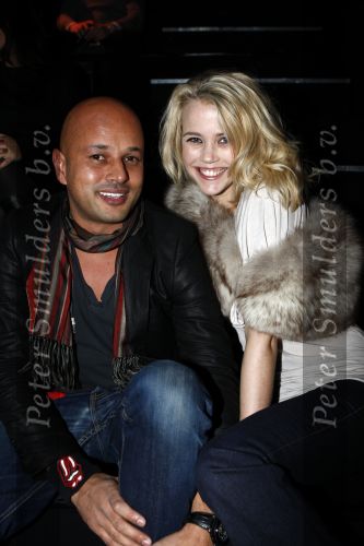 Amsterdam 23 januari 2008
Modeshow Blue Blood tijdens amsterdam fashion week. Maria Kooistra met man steve te pas