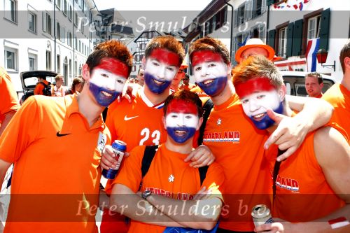 Basel 21 juni 2008
Nederland speelt in de 1/4 finale op de ek tegen Rusland. In Basel lopen 150000 supporters van Nederland en maken er een feestje van.