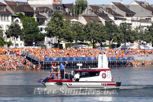 Basel 21 juni 2008
Nederland speelt in de 1/4 finale op de ek tegen Rusland. In Basel lopen 150000 supporters van Nederland en maken er een feestje van.