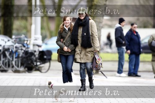 Amsterdam 11 februari 2009
Susan Visser met dochter en hond.
Peter Smulders bv