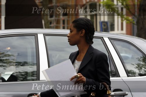 Amsterdam 7 mei 2009
Sylvana Simons op de cornelis schuytstraat.
Peter Smulders bv