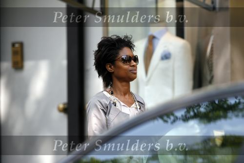 Amsterdam 14 mei 2009
Sylvana Simons aan het winkelen.
Peter Smulders bv