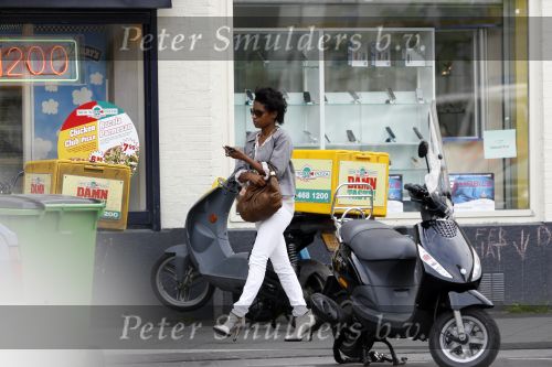Amsterdam 14 mei 2009
Sylvana Simons aan het winkelen.
Peter Smulders bv