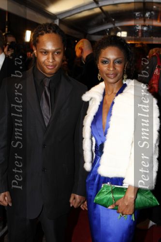 Amsterdam 17 maart 2008
Sylvana Simons met ... bij premiere van zomerhitte in tuschinski.
Peter Smulders bv