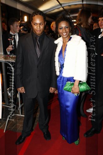 Amsterdam 17 maart 2008
Sylvana Simons met ... bij premiere van zomerhitte in tuschinski.
Peter Smulders bv