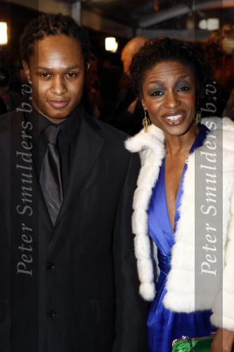 Amsterdam 17 maart 2008
Sylvana Simons met ... bij premiere van zomerhitte in tuschinski.
Peter Smulders bv