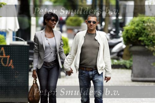 Amsterdam 21 mei 2009
Sylvana Simons hand in hand met haar nieuwe vriend Roland Kahn.
Peter Smulders bv