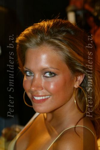 Amsterdam 22 mei 2003
FHM party op boot
Sylvie v d Vaart
