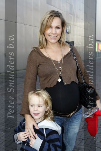 Amsterdam 6 oktober 2007
Premiere Kabouter Plop film in pathe arena. Een zwangere Tanja Jess met zoon Billie