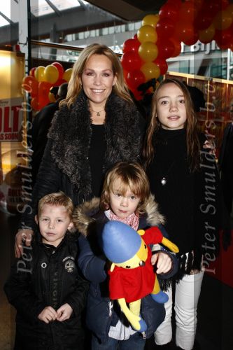 Amsterdam 7 februari 2009
Premiere disneyfilm Bolt in pathe arena. Tanja Jess met zoontje Billy
Peter Smulders bv